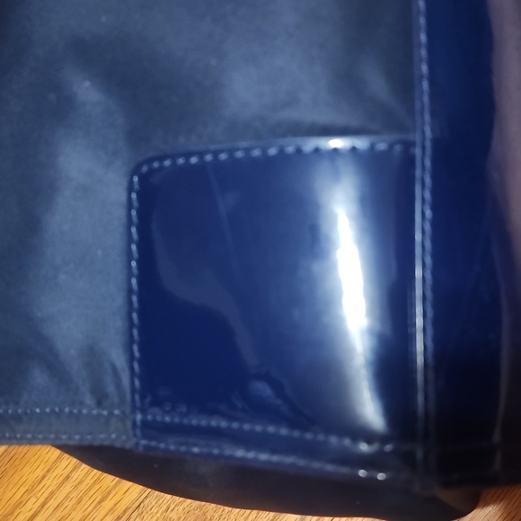 Tory Burch Ella patent nylon tote bag in navy - Picture 6 of 13